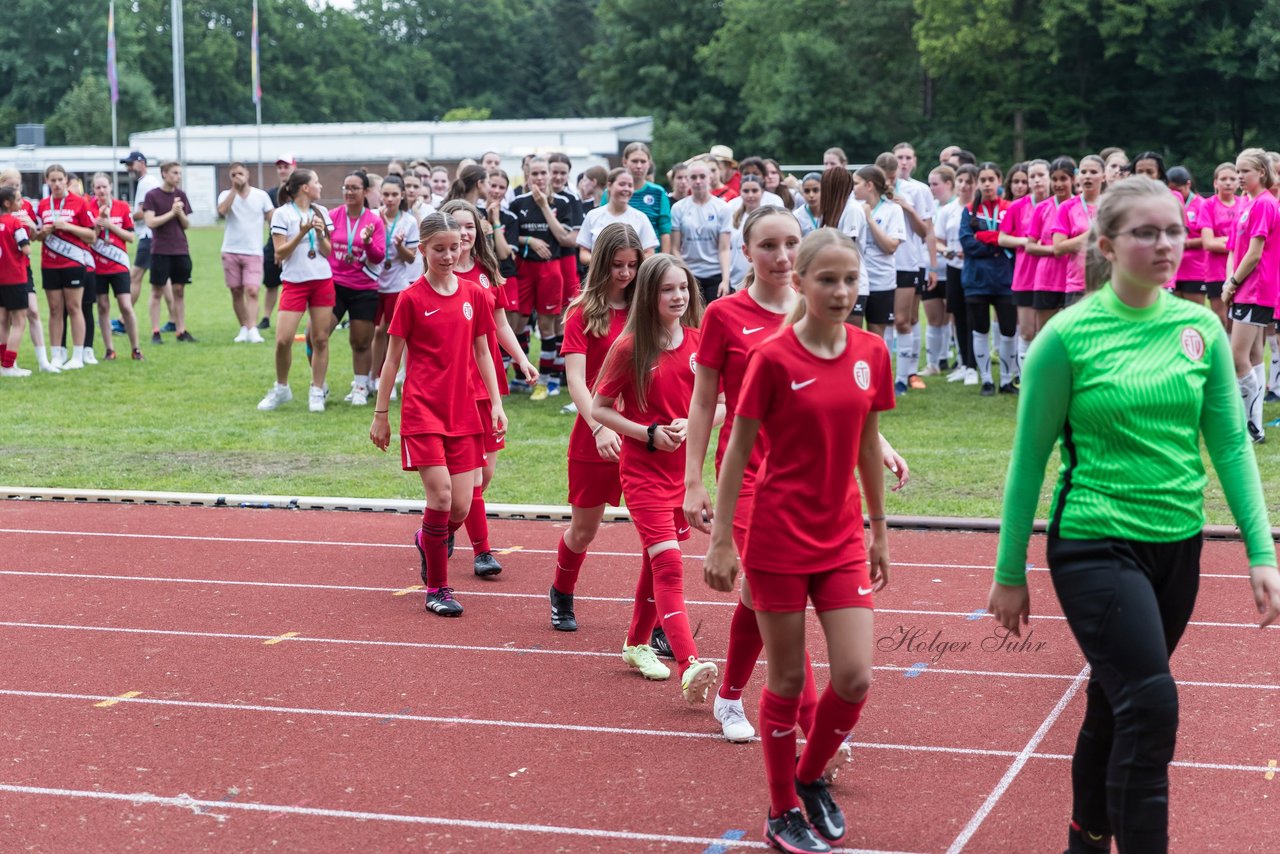 Bild 141 - Loewinnen Cup